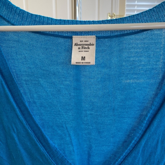 A&F sweater size medium - Picture 3 of 11